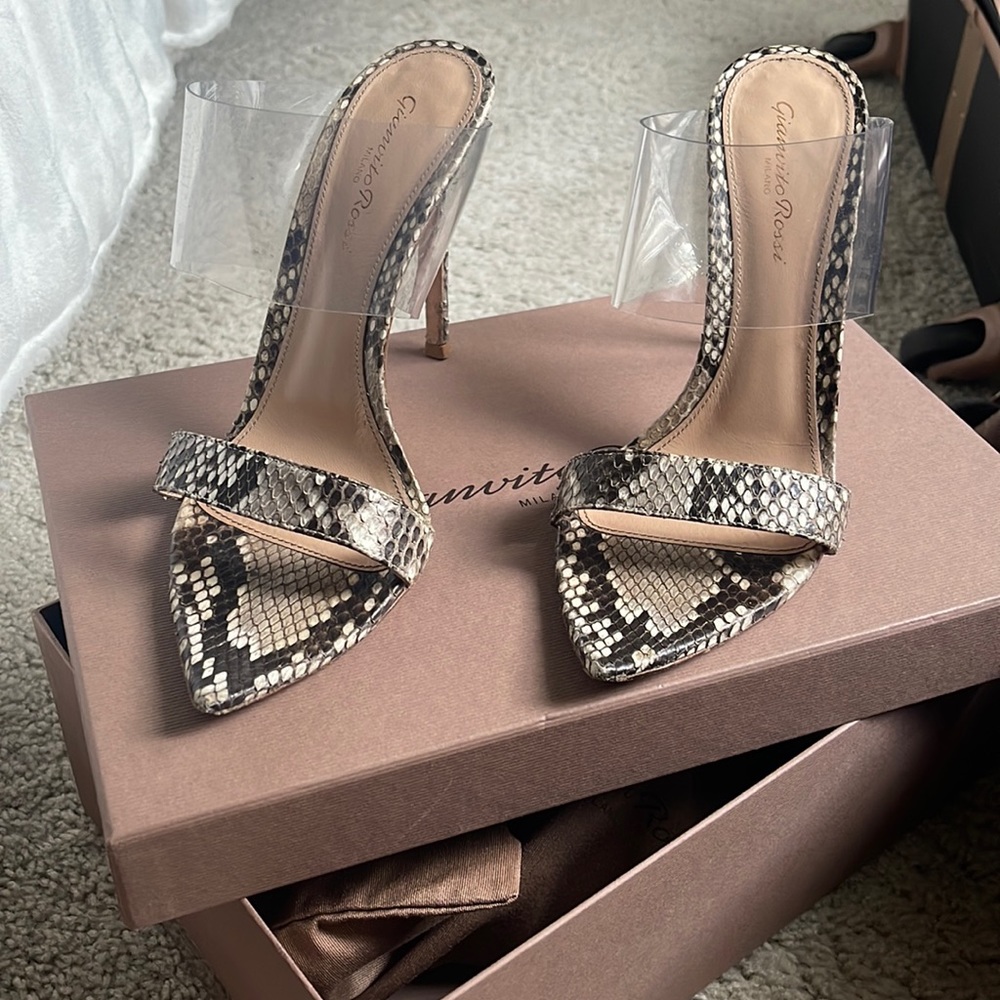AUTHENTIC Gianvito Rossi Snake Skin Heels